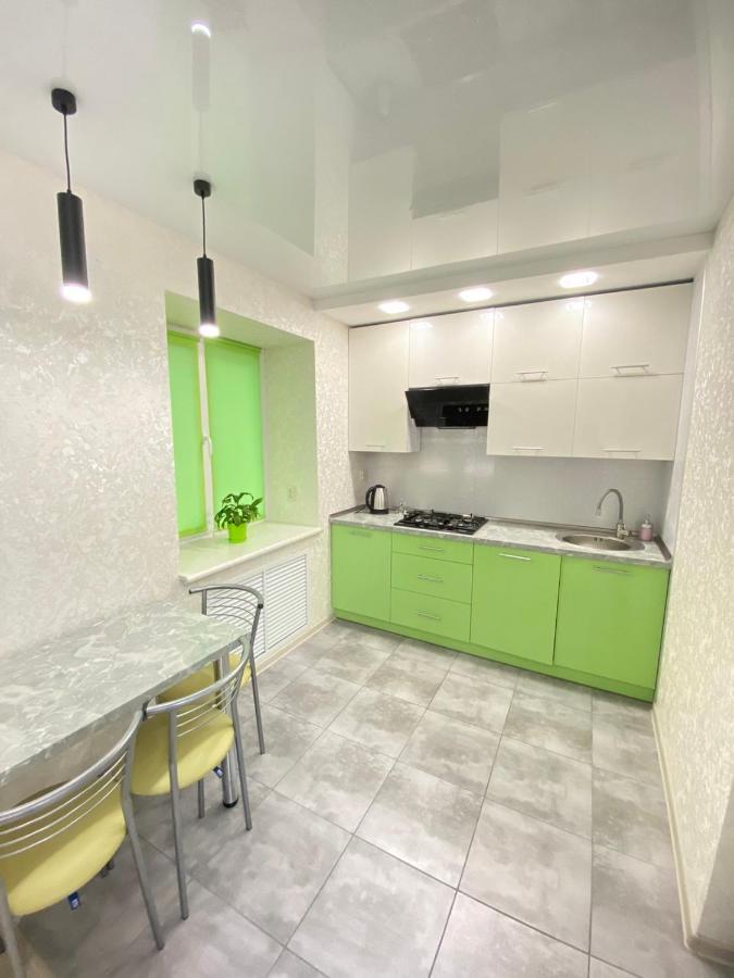 Suite Mira Avenue Center Двухкомнатная Квартира В Центре Возле Тц Цум Černihiv Esterno foto