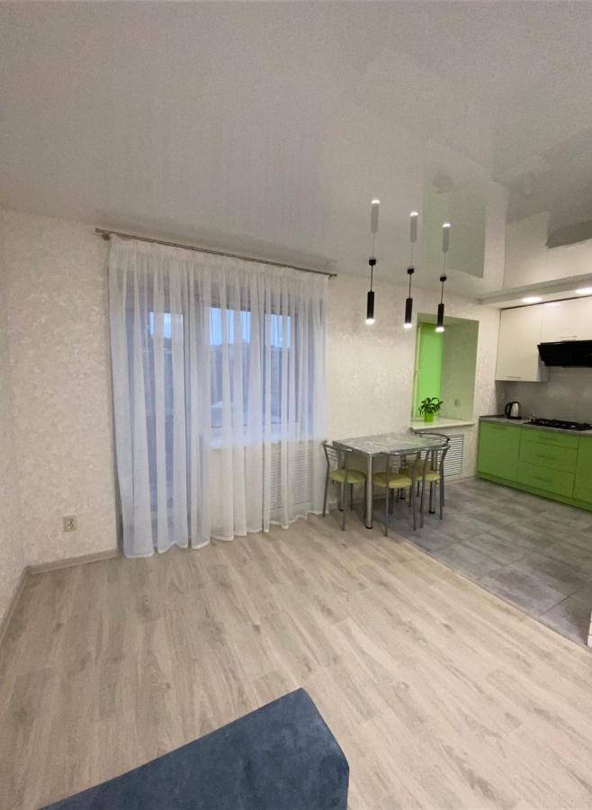 Suite Mira Avenue Center Двухкомнатная Квартира В Центре Возле Тц Цум Černihiv Esterno foto