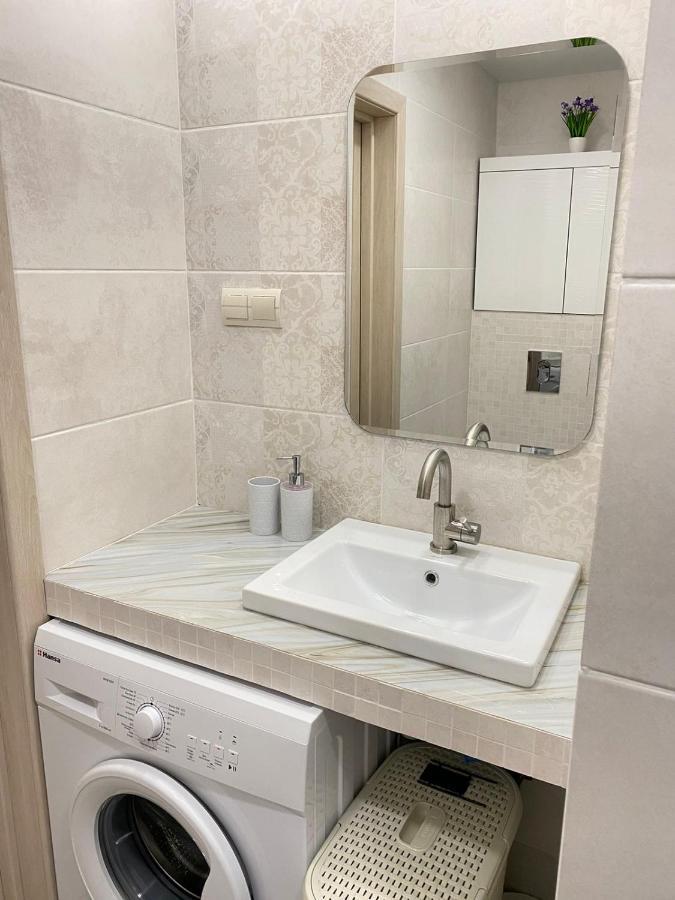 Suite Mira Avenue Center Двухкомнатная Квартира В Центре Возле Тц Цум Černihiv Esterno foto